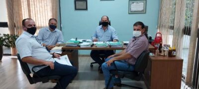 Prefeito Neco Pagliosa e vice-prefeito Preguinho solicitam implementos para agricultura familiar na AGRAER