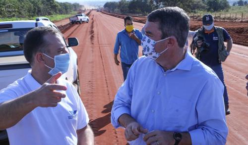 Para Eduardo Riedel, investir nos eixos rodoviários é investir no desenvolvimento do Estado