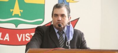 Vereador Diogo Murano cobra informações sobre verba prometida para asfaltar a Rua Dinarte dos Santos