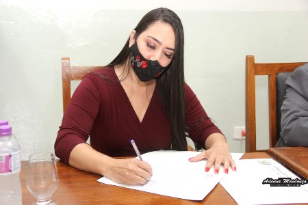 Vereadora Fabrizia Tinoco reivindica melhorias para o Conselho Tutelar