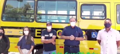 Município de Caracol ganha dois micro-ônibus