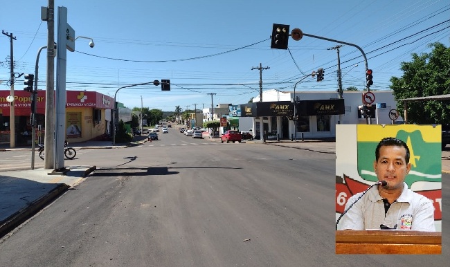 Vereador Fleitas solicita conserto do semáforo