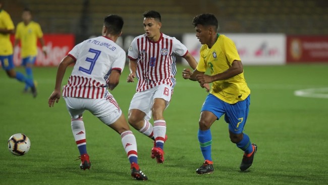 Flamengo contrata promessa da seleção paraguaia para reforçar o time sub-20