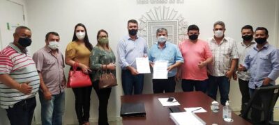 Prefeito e vereadores de Bela Vista entregam reivindicações ao secretário de governo Eduardo Ridel