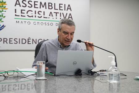 Deputado Paulo Corrêa e Eduardo Riedel (Seinfra), realizam reunião online com especialistas, em busca de reduzir atropelamentos de animais em Bonito.