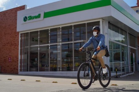 Em nova campanha, Sicredi divulga seu propósito e se posiciona como alternativa no segmento financeiro
