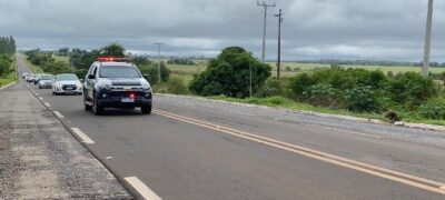 Após 29 dias internado, policial militar vence a Covid-19 e recebe homenagem em Bela Vista
