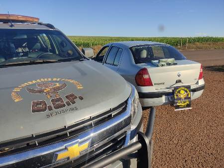 Veículo que seguia para o Campo Grande com 100 quilos de maconha foi apreendido pelo DOF durante a Operação Hórus