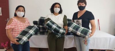 A primeira-dama de Caracol, Duda Pagliosa doou tecido para a confecção de cobertores para o Hospital Beneficente Rita Antônia Maciel Godoy.