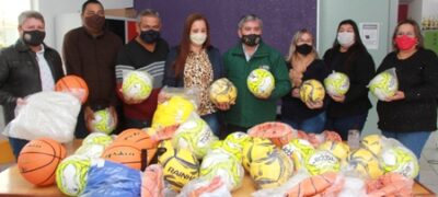 TRT/MS doa materiais esportivos para dez escolas do interior, incluindo Bela Vista