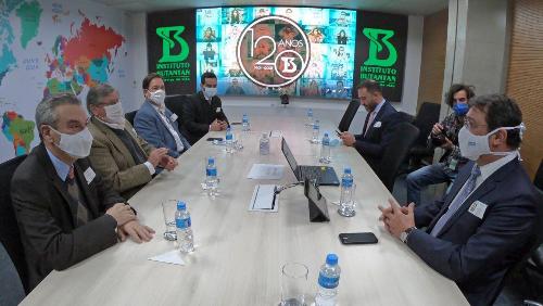 Paulo Corrêa visita o Butantan e solicita a Doria doses extras da Coronavac a Mato Grosso do Sul