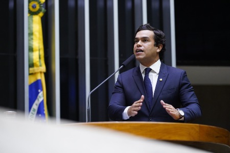Plenário da Câmara aprova Marco Legal da Energia Renovável de autoria de Beto Pereira