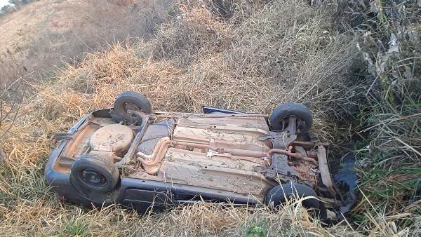 Seis ocupavam carro que capotou e matou 3 em rodovia; entre eles sobrinha de cantor e filho de secretário