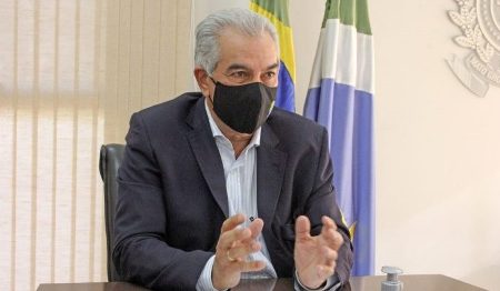 Reinaldo Azambuja reduz ICMS da conta de luz para zerar impacto do imposto na bandeira vermelha