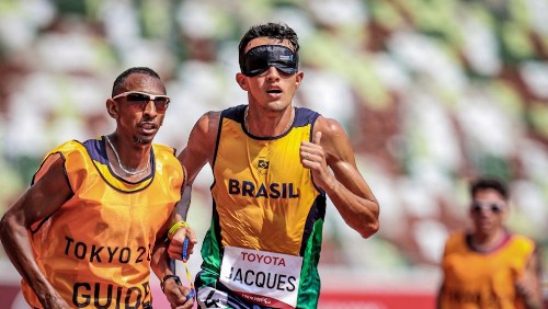 Bolsista do Governo de MS, Yeltsin Jacques é ouro no atletismo da Paralimpíada de Tóquio e bate recorde das Américas
