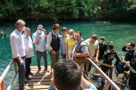 “Polo turístico de MS”, Coronel David e Ministro do Turismo visitam Bonito 