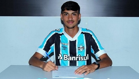 Douradense assina contrato com o Grêmio de Porto Alegre