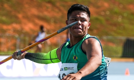 Beneficiários do Bolsa Atleta, dardistas de MS são convocados para os Sul-Americanos Sub-18 e Sub-23 de Atletismo