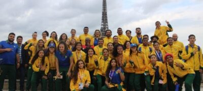 Com troféu em mãos, Marcelo Miranda detalha experiência como chefe de delegação do Brasil no Mundial Escolar
