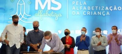 Deputados prestigiam lançamento do Programa MS Alfabetiza