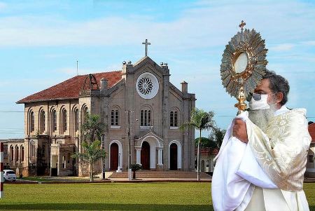 Padre Ezequiel Pedra Martinez comemora 32 anos de sacerdócio