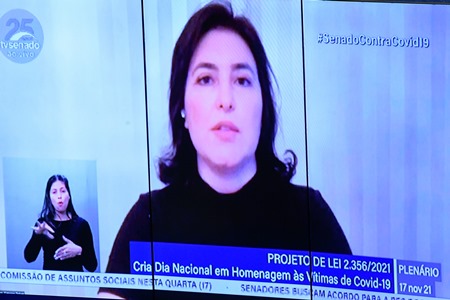 Simone Tebet defende que recurso economizado com a PEC dos Precatórios seja totalmente destinado à seguridade social e ao Auxílio Brasil de R$ 400