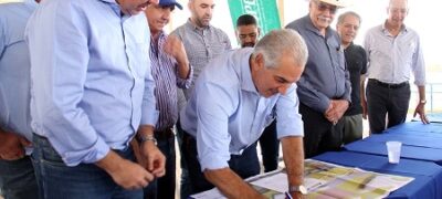Governador assina convênio de apoio ao laço comprido em Mato Grosso do Sul