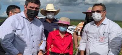 Eduardo Riedel e ministra Tereza Cristina avaliam perdas na safra em função da estiagem na região sul do Estado
