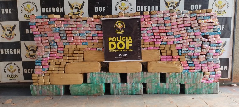 Camionete furtada em Santa Catarina foi apreendida pelo DOF com mais de uma tonelada de drogas durante a Operação Hórus
