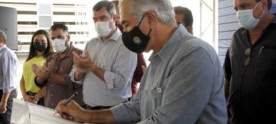 Governador congelou a pauta fiscal dos combustível, lançou obras e firmou convênios para MS