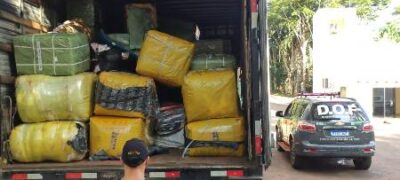 DOF apreende quase R$ 7 milhões em material de contrabando e descaminho em caminhão baú