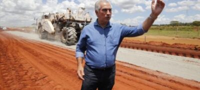 Governador entregou obras no interior e promoveu reajuste de 34% a professores convocados nesta semana