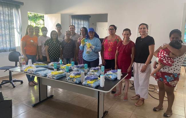 Prefeitura de Caracol distribui uniformes para integrantes do Projeto Social Frente Emergencial