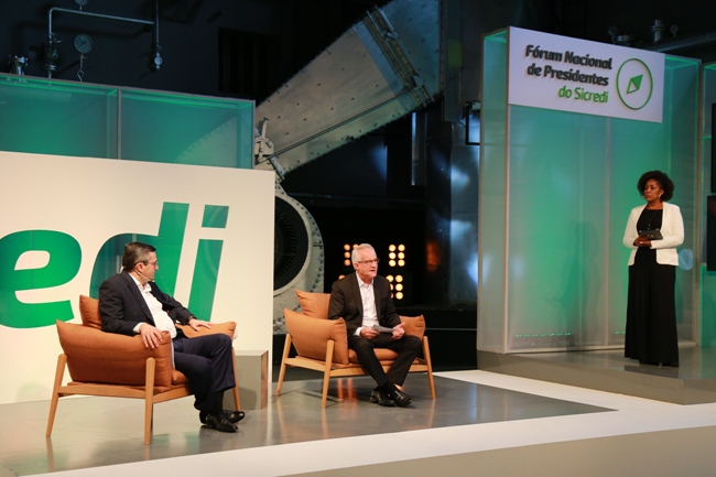 Fórum Nacional de Presidentes do Sicredi promove reflexões sobre inovação e sustentabilidade
