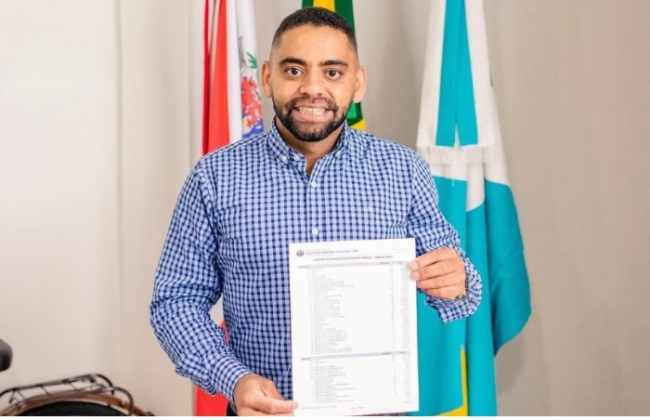 Prefeitura de Antônio João antecipa mais uma vez a folha e servidores