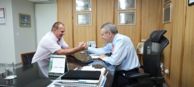 Deputado Paulo Corrêa solicita quadra coberta em escola de Caracol