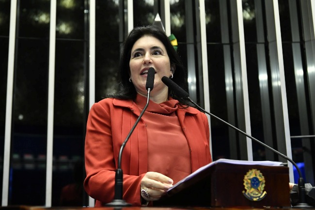 Senado aprova PL de Simone Tebet que agiliza medida protetiva em defesa do idoso