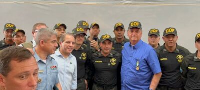 Presidente Bolsonaro recebe, do DOF, a Medalha Águia da Fronteira