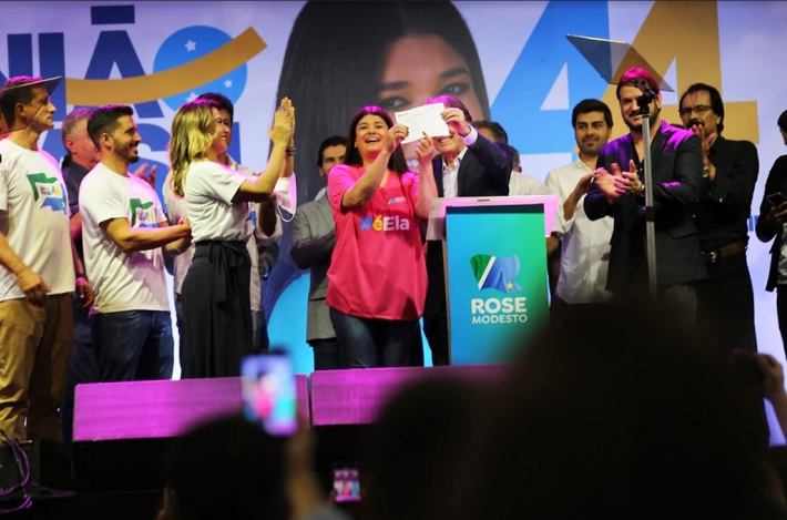 Com o desafio de ser a única mulher pré- candidata, Rose Modesto se filia ao União e se lança ao governo do Estado*