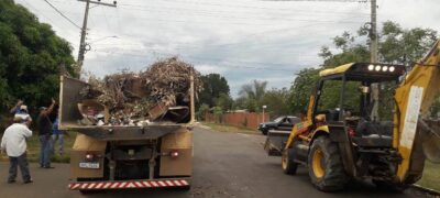 Prefeitura de Caracol realiza campanha de retirada de entulhos entre os dias 11 e 17 de abril.