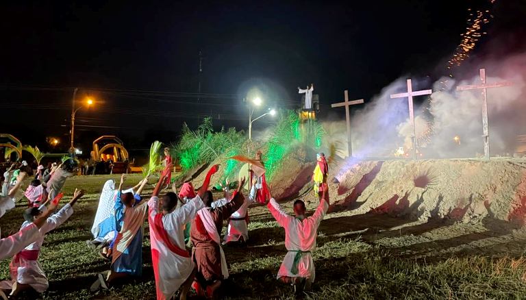 Bela Vista: Emoção e grande público marcam “Paixão de  Cristo”