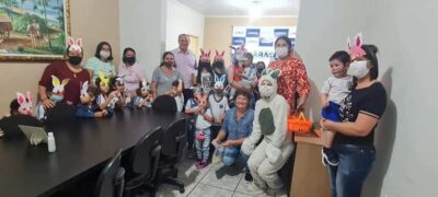Alunos do CEIM Hermito Benigno de Souza realizaram visita surpresa ao prefeito e primeira-dama de Caracol