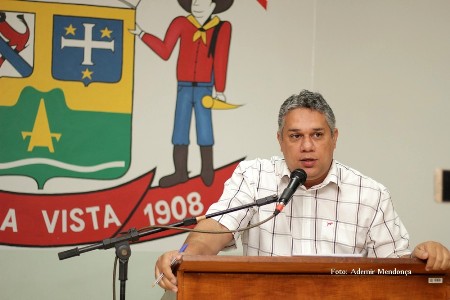 Marquinhos Lino pede melhorias nas Ruas do Bairro Costa e Silva