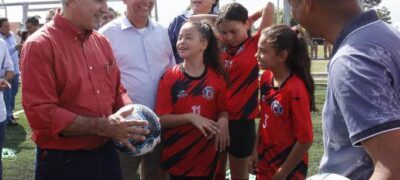 Taquarussu recebe arena de futebol soçaite do Governo do Estado