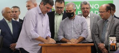 ‘Vamos continuar apostando na descentralização da saúde’, afirma Riedel