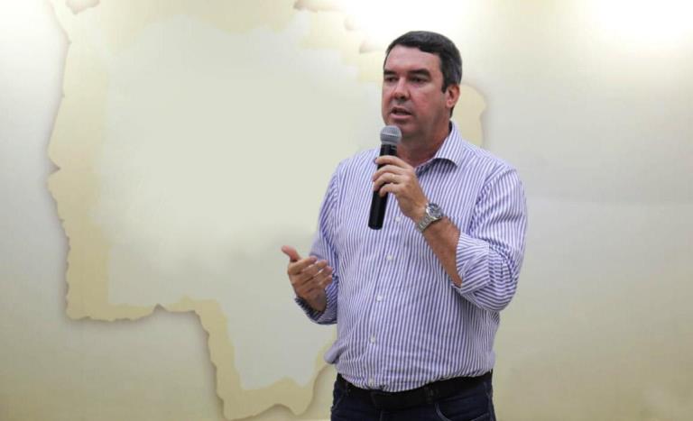 Riedel: ‘Governar é ouvir os prefeitos e o legislativo’