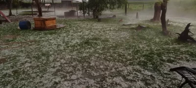 VÍDEO: Temporal com granizo destelha casas e arrasa plantações na região sul de MS