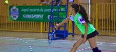 Curso de badminton vai capacitar profissionais de Educação Física em Vicentina; inscrições abertas e gratuitas