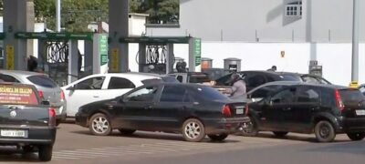 Brasileiros devem economizar 20% ao abastecer na fronteira com a Bolívia