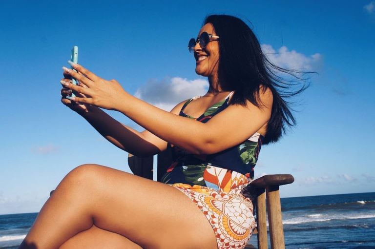 Influencer digital Dionísia Paiva anuncia gravidez após falha da pílula do dia seguinte